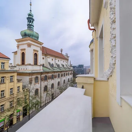Lejlighed Chic Navy With Balcony & Church View By Rentez Prag
